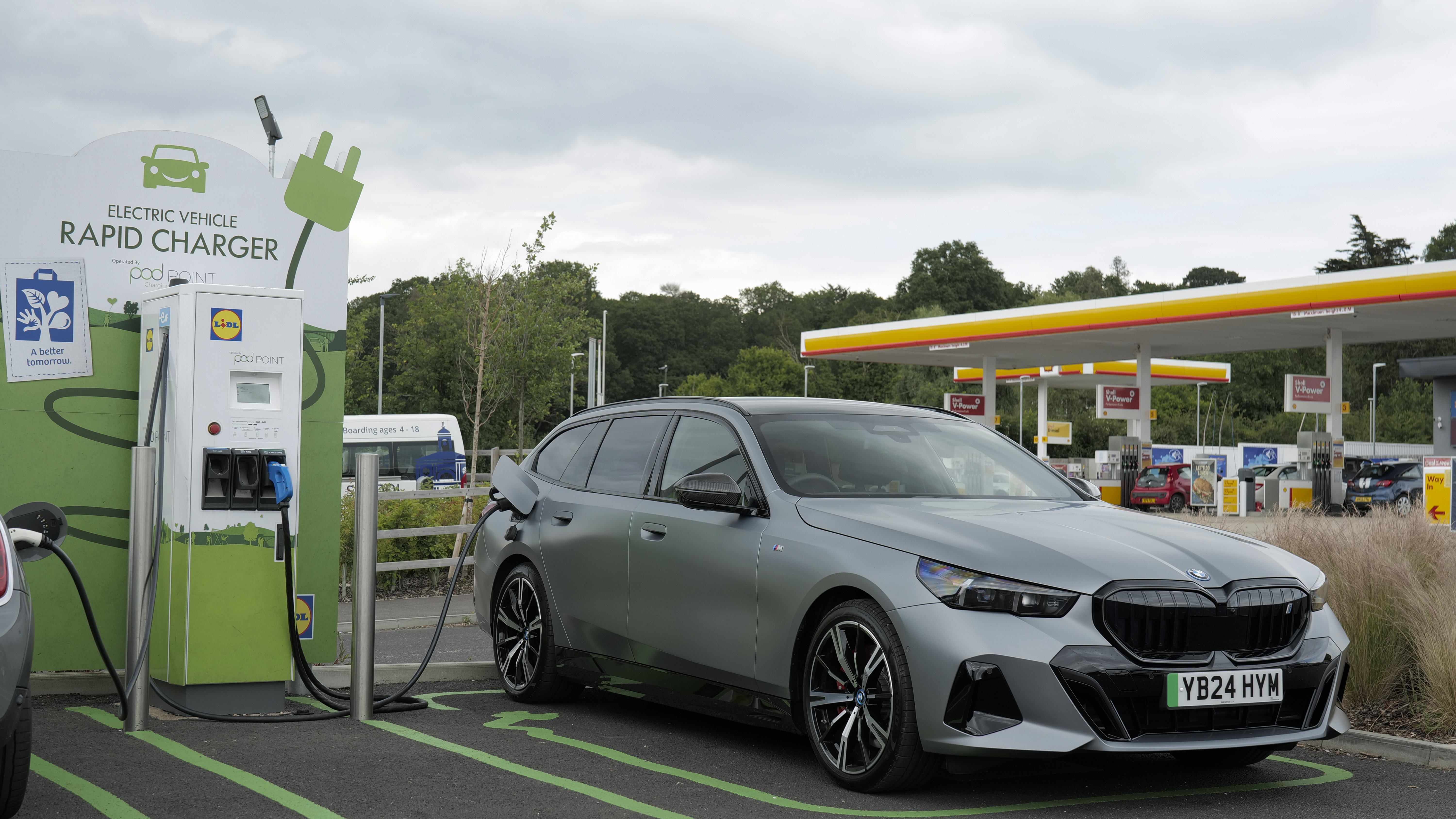 BMW 5 SERIES TOURING 530e M Sport 5dr Auto [Tech Plus]